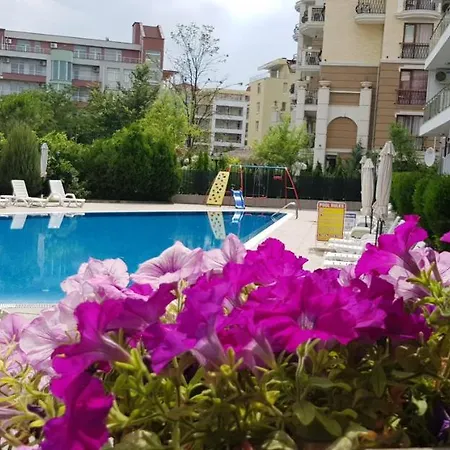 Διαμέρισμα Family In Solmarin *
