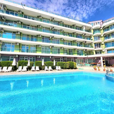 Family In Solmarin Apartment Sunny Beach