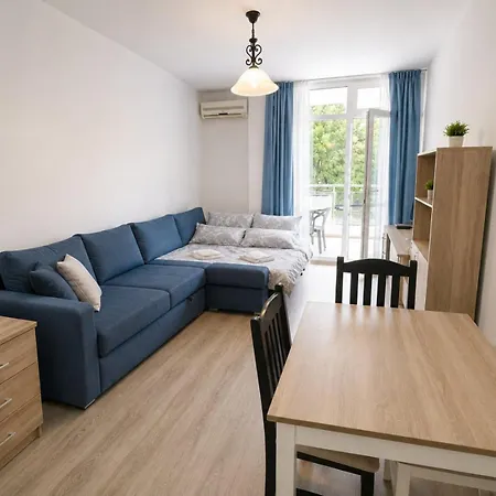 Apartment Family In Solmarin